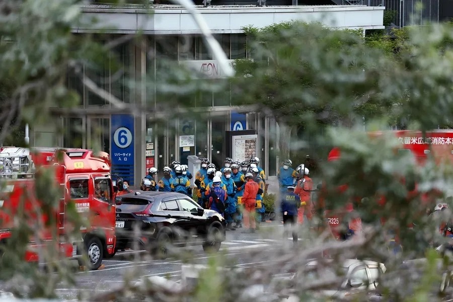 Aumentan a 18 los muertos tras el terremoto de Japón y sigue la búsqueda contrarreloj de los atrapados