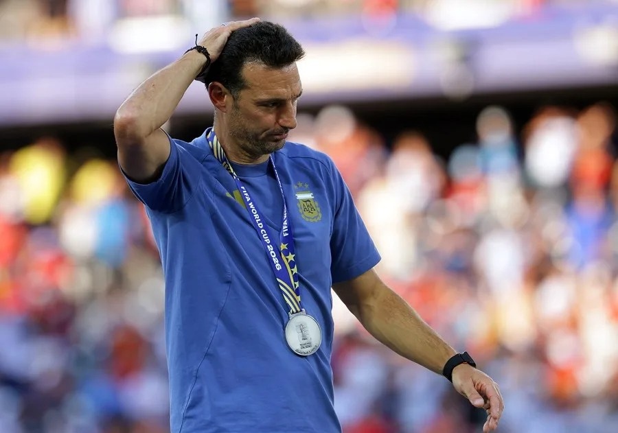 Scaloni pone en duda su continuidad con Argentina tras la derrota en la final del Mundial ante España Scaloni pone en duda su continuidad con Argentina tras la derrota en la final del Mundial ante España
