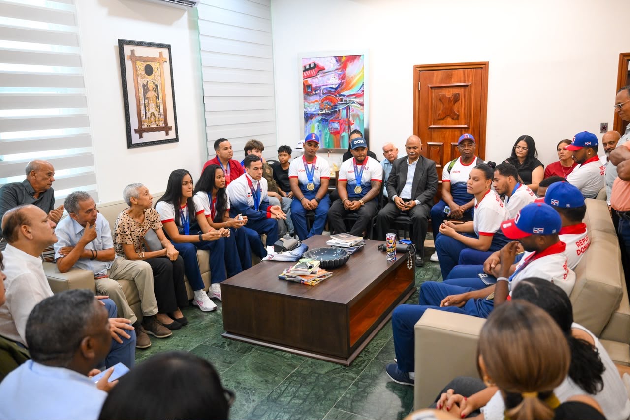 Alcalde Ulises Rodríguez entregará incentivos a los medallistas de Santiago