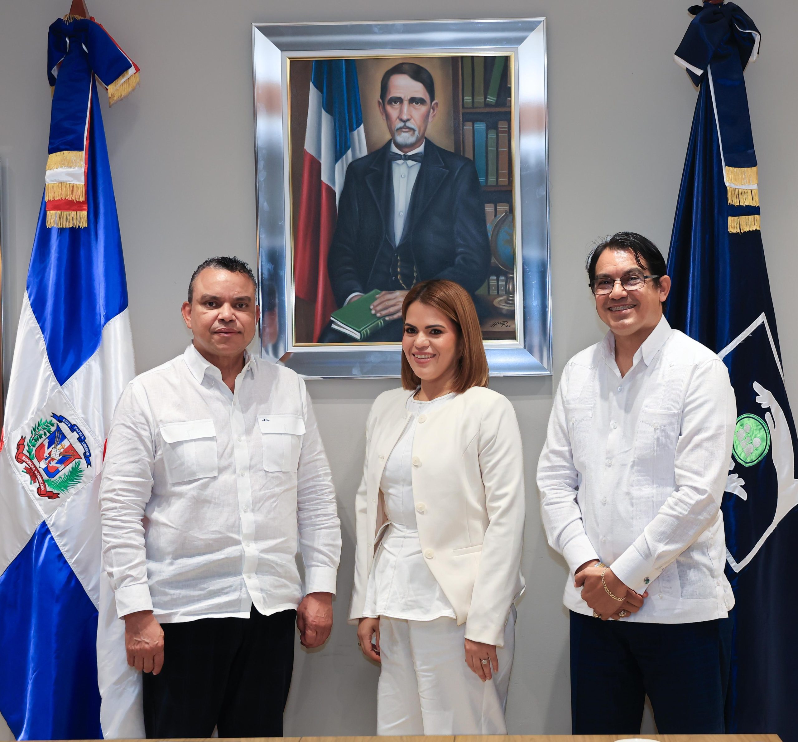 SNS juramenta nueva directora en Hospital Provincial Toribio Bencosme SNS juramenta nueva directora en Hospital Provincial Toribio Bencosme