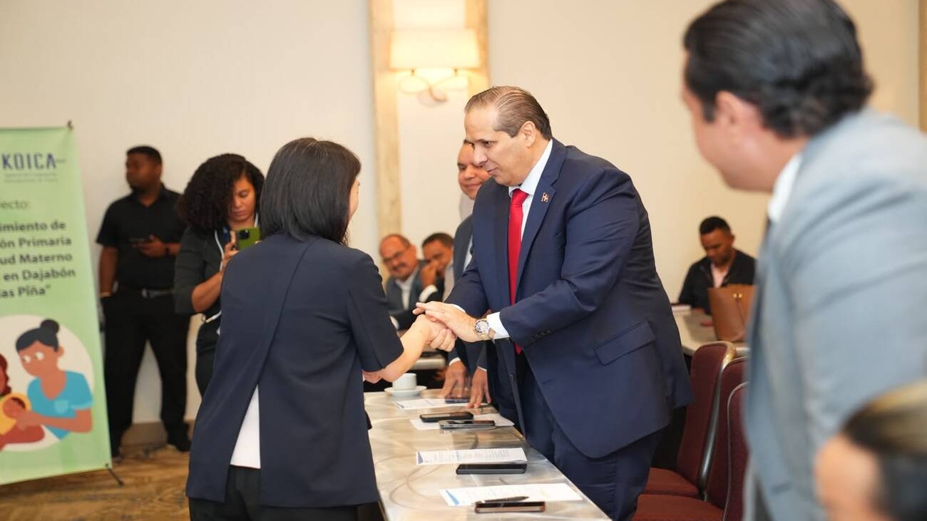 Ministerio de Salud y el SNS fortalecen atención prenatal; buscan reducir riesgos maternos y neonatales Ministerio de Salud y el SNS fortalecen atención prenatal; buscan reducir riesgos maternos y neonatales