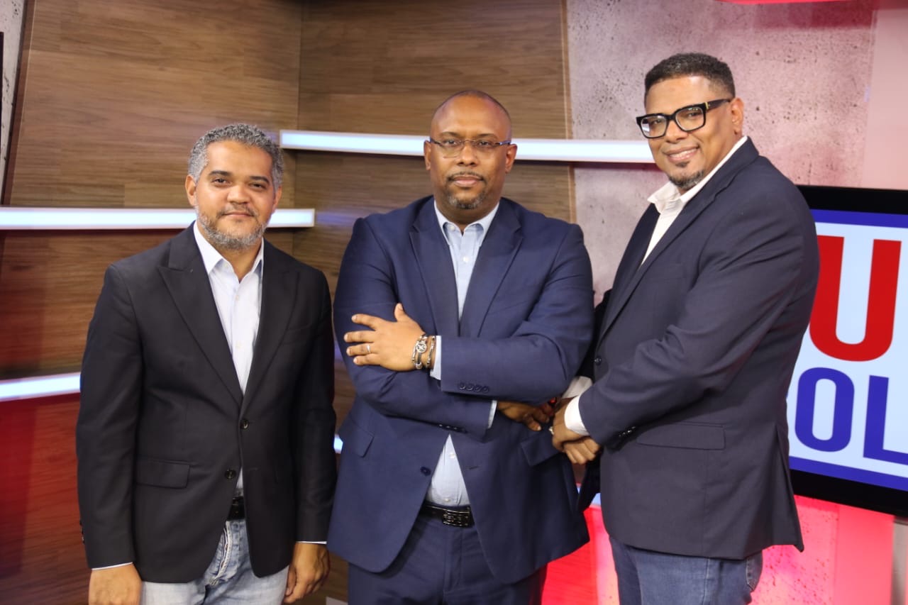 Desde este lunes, periodistas Joel Suero y Melvinson Almánzar estrenan programa Juego Político Desde este lunes, periodistas Joel Suero y Melvinson Almánzar estrenan programa Juego Político
