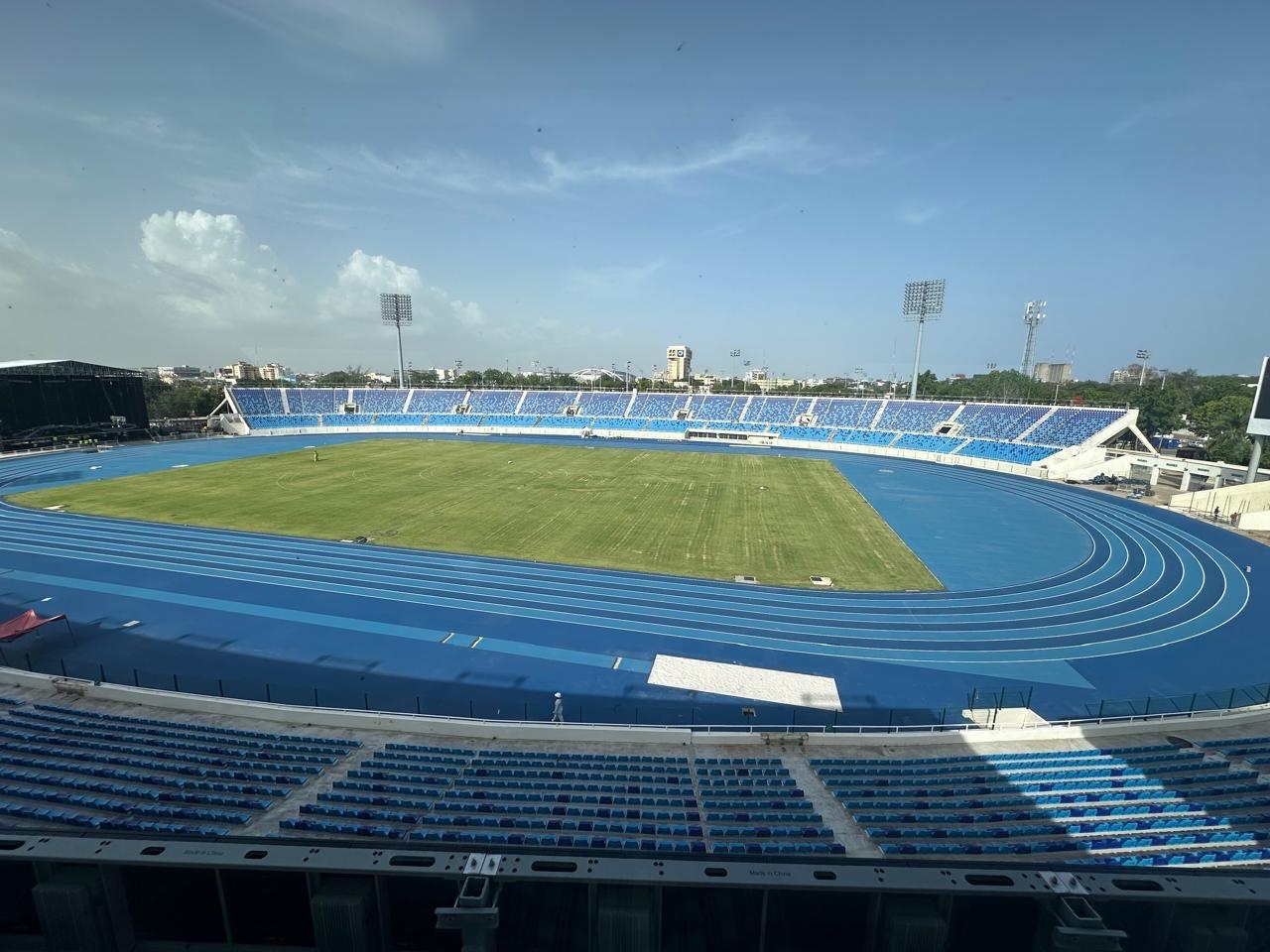 Gradas y plateas Este Estadio Olímpico estarán abiertas al público para atletismo
