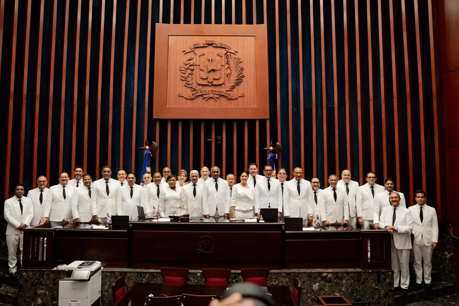 Senado de la República juramenta Bufete Directivo para el período legislativo 2026-2027