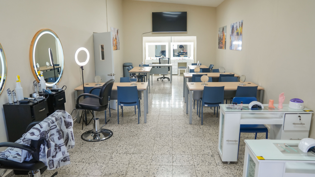 Infotep inaugura Centro de Formación Técnico Los Palmeros y amplía acceso a capacitación en Santo Domingo Este Infotep inaugura Centro de Formación Técnico Los Palmeros y amplía acceso a capacitación en Santo Domingo Este