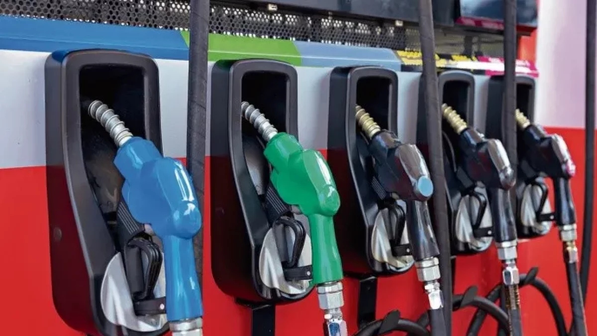 Gobierno congela combustibles