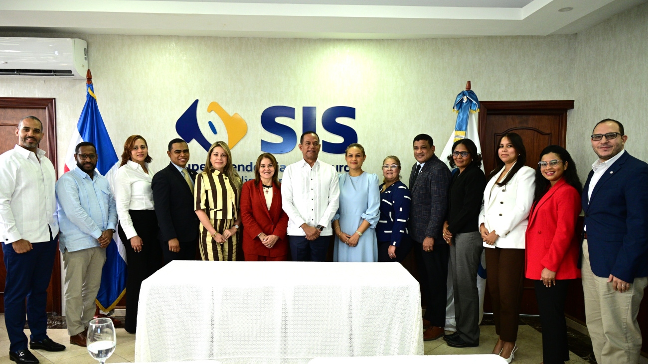 Superintendencia de Seguros y Unibe acuerdan fortalecer capacitación y cultura de cumplimiento en el sector Superintendencia de Seguros y Unibe acuerdan fortalecer capacitación y cultura de cumplimiento en el sector