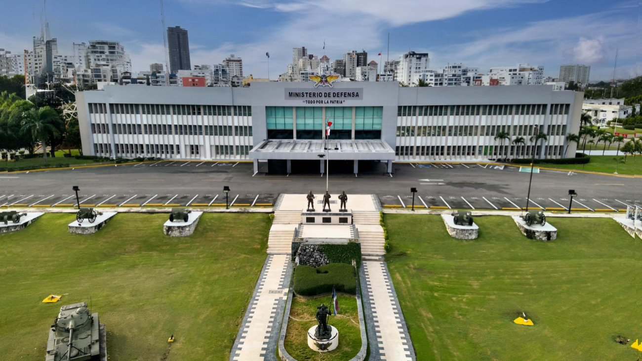 Ministerio de Defensa dispone nuevas designaciones en áreas estratégicas de las Fuerzas Armadas Ministerio de Defensa dispone nuevas designaciones en áreas estratégicas de las Fuerzas Armadas