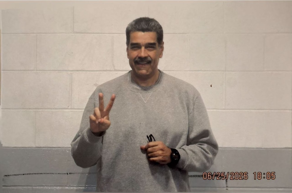 Las fotos del ex dictador Nicolás Maduro desde la cárcel en Estados Unidos