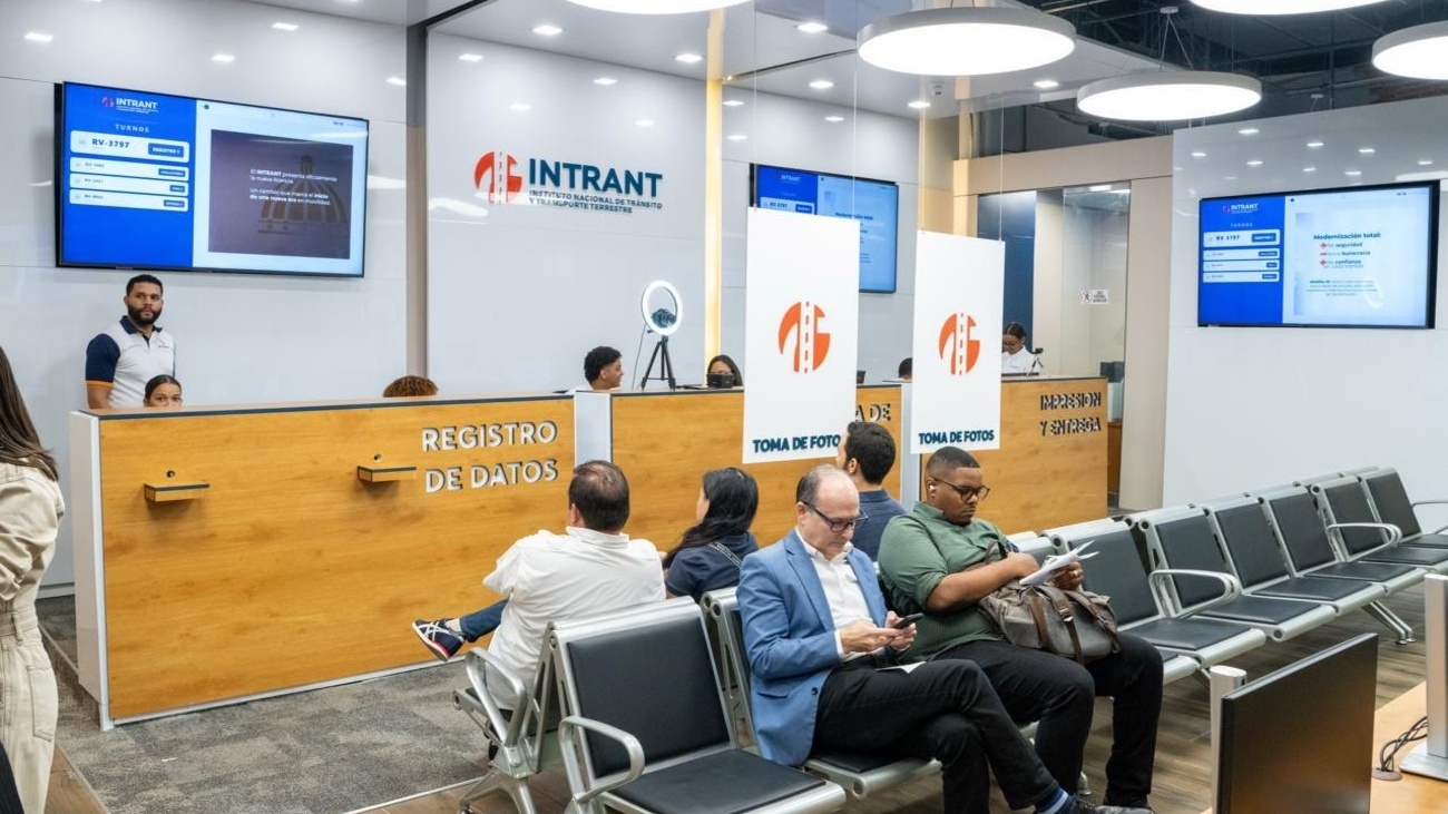 Nuevo sistema de licencias del Intrant revierte pérdidas y genera beneficios de RD 300 millones al Estado en cinco meses