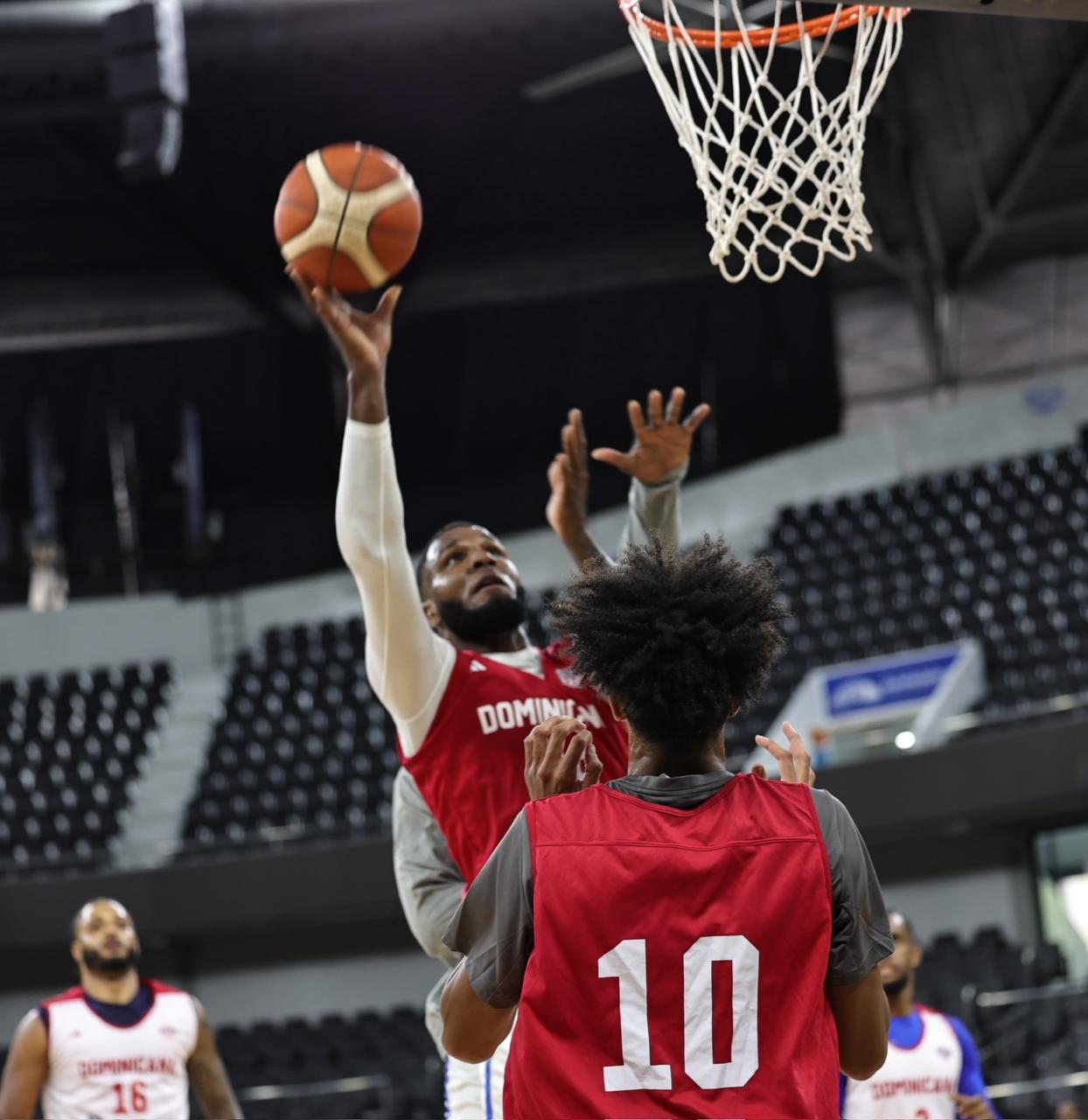 Luismal Ferreiras y Chad Baker Mazara nuevas integraciones de RD basket para este lunes Luismal Ferreiras y Chad Baker Mazara nuevas integraciones de RD basket para este lunes