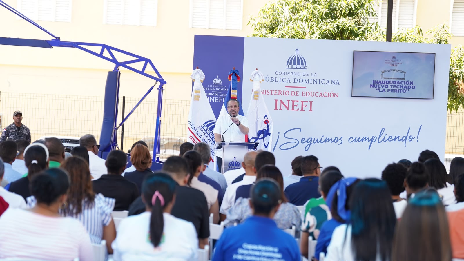 Instituto Nacional de Educación Física (INEFI) inaugura moderno techado en “La Perito” que beneficiará a más de 800 estudiantes y fortalecerá el deporte escolar