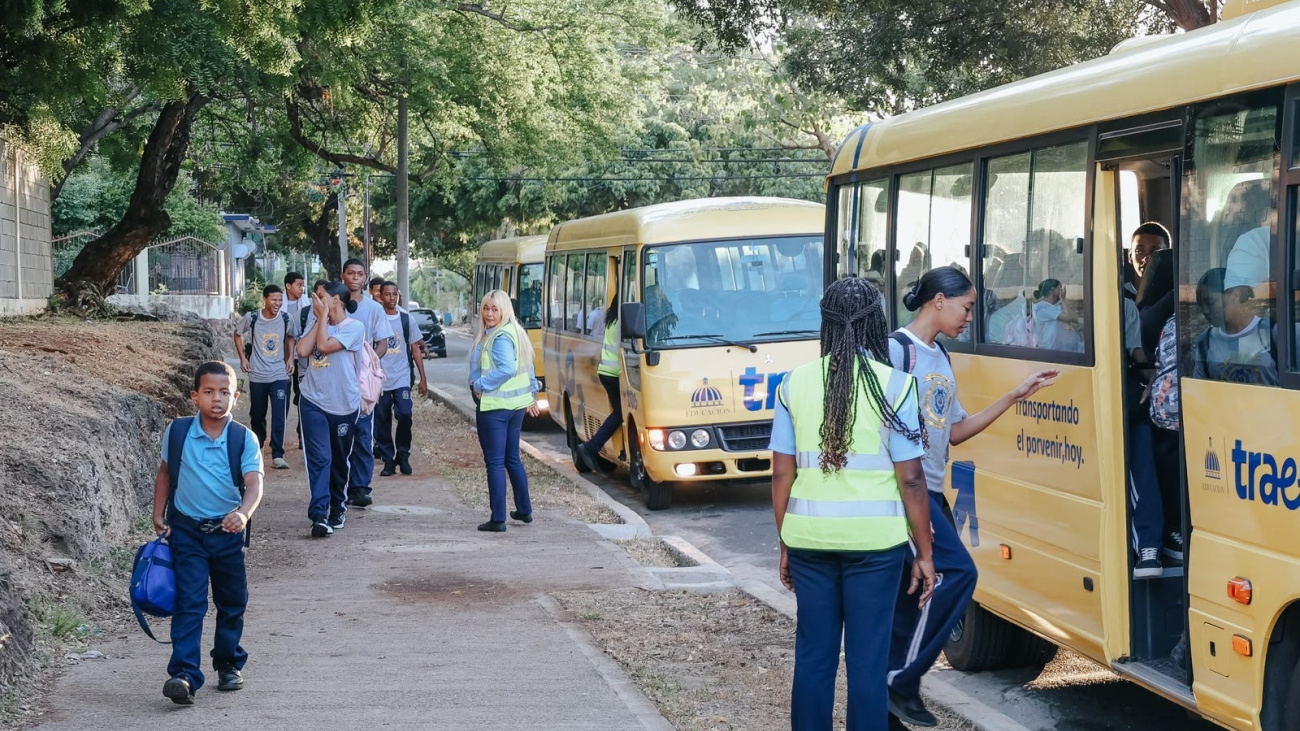 TRAE fortalece la distribución de autobuses en todo el país de cara al inicio del año 2026-2027 TRAE fortalece la distribución de autobuses en todo el país de cara al inicio del año 2026-2027