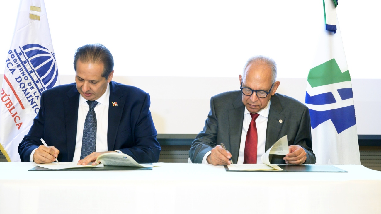 Ministerio de Salud y HOMS firman acuerdo para fortalecer la prevención, diagnóstico y tratamiento de las hepatitis virales
