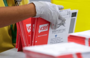 Juez federal vuelve a bloquear orden de Trump que buscaba limitar el voto por correo