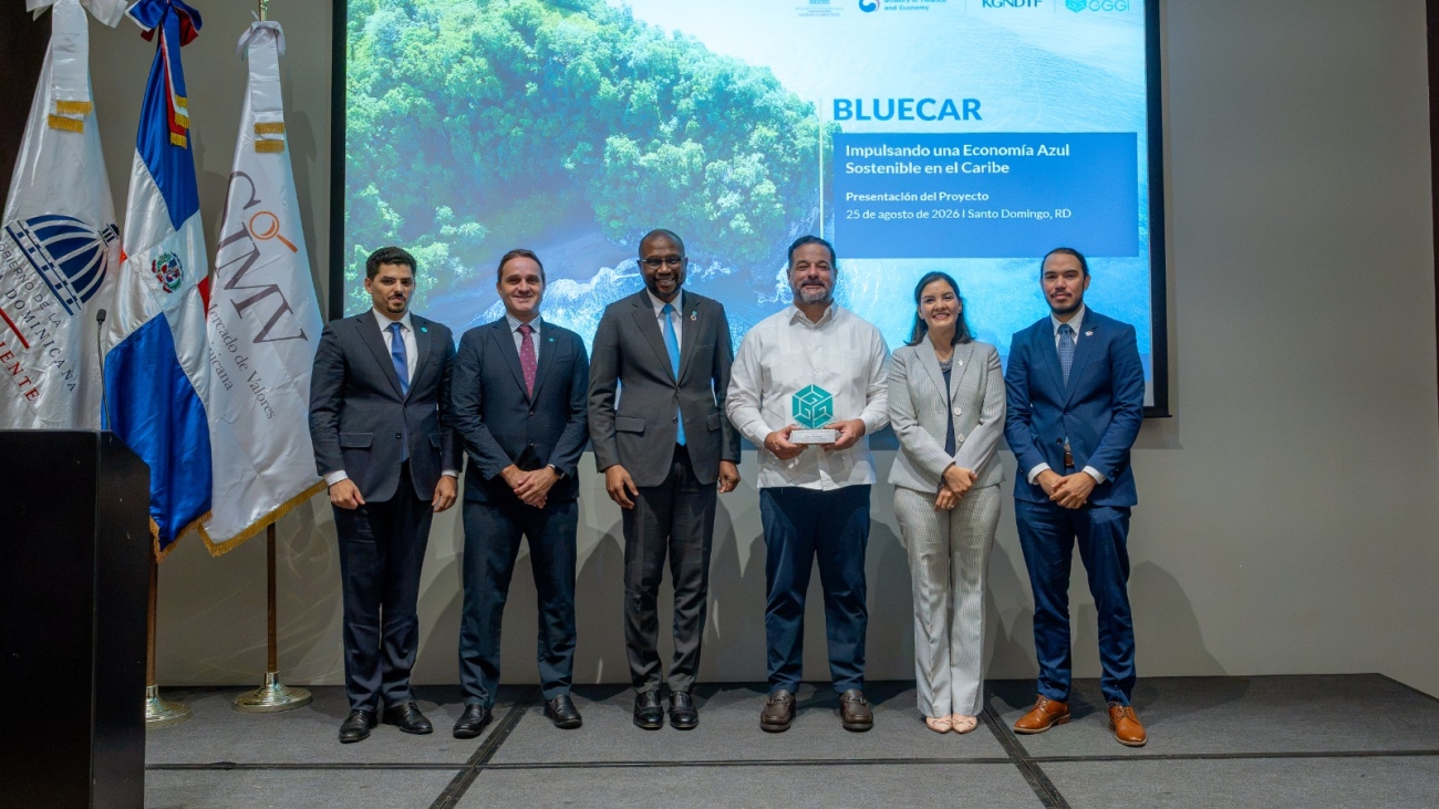 Medio Ambiente y Superintendencia del Mercado de Valores impulsan en inversiones para bonos azules y sostenibilidad hídrica