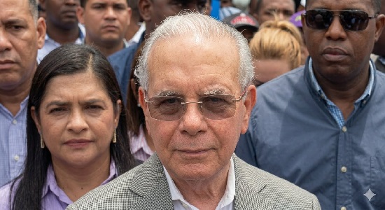 Danilo Medina afirma que 80 % de las muertes de recién nacidos en RD serían evitables