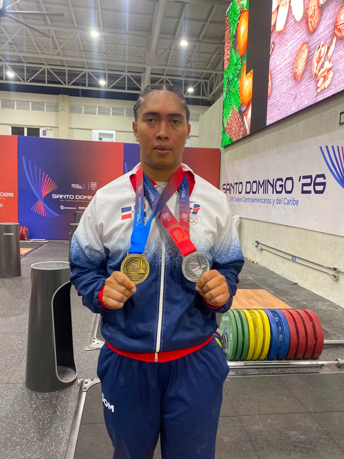 Pesas se hace de siete medallas Pesas se hace de siete medallas