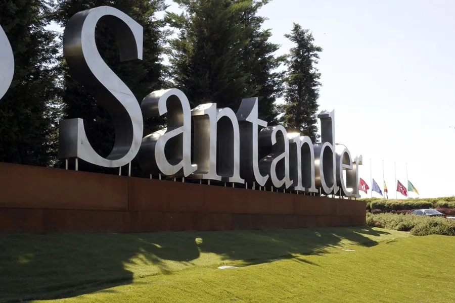 Santander cierra la compra de Webster y se sitúa entre 10 primeros bancos minoristas de EEUU Santander cierra la compra de Webster y se sitúa entre 10 primeros bancos minoristas de EEUU