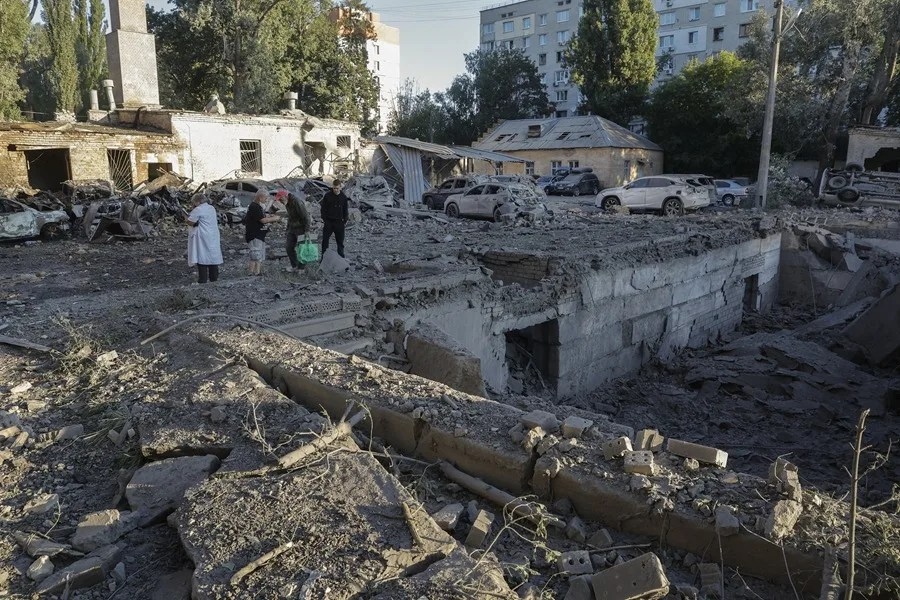 Al menos cinco muertos en dos ataques rusos en Kiev y en la región de Mikolaiv
