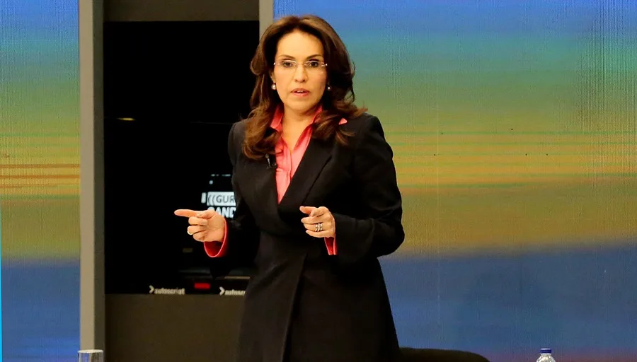 Una ministra dice que en Colombia hay una campaña ‘woke’ para tomarse el programa de educación sexual