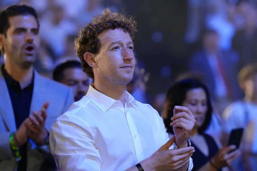 Zuckerberg (Meta) advierte de que el mayor riesgo de la IA es que una sola entidad o Gobierno tenga demasiado control sobre ella