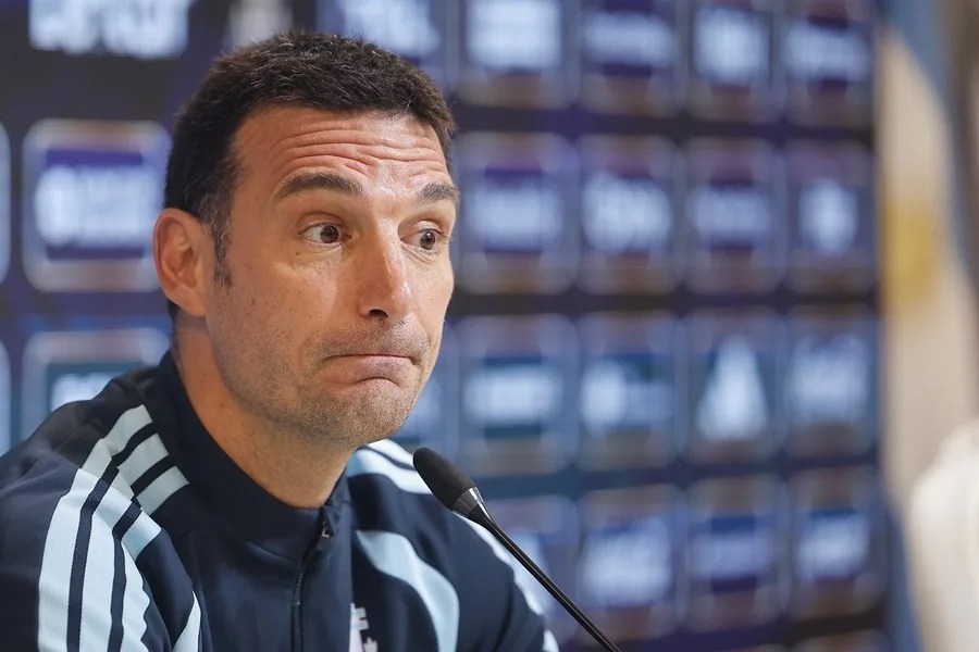Scaloni dice que tiene «predisposición» para renovar con Argentina