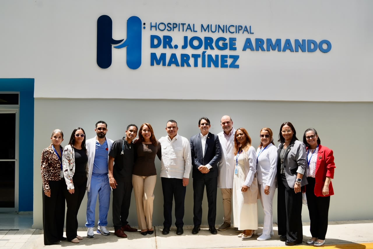 SNS trabaja en fortalecimiento de servicios públicos de salud en Santiago