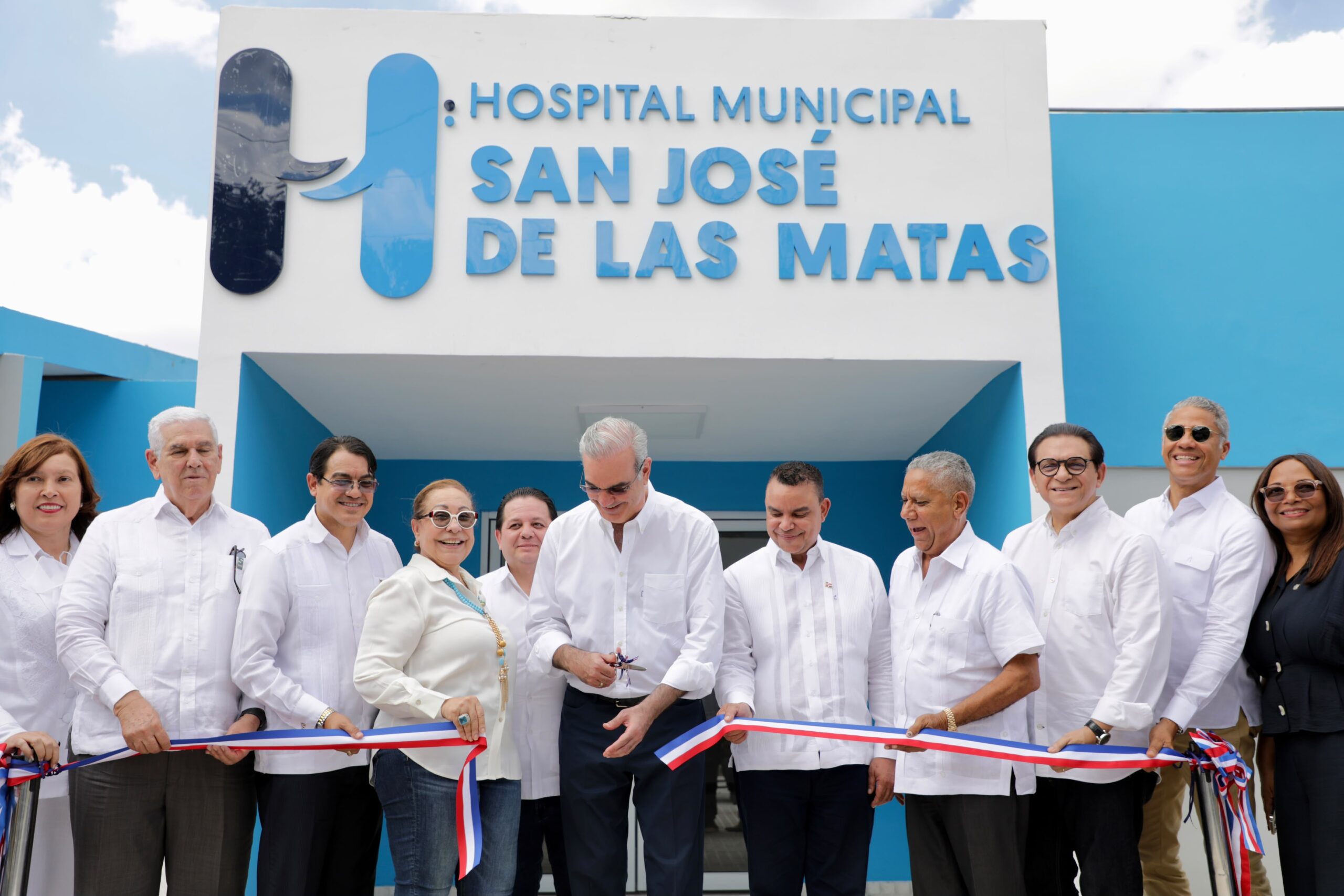 Presidente Abinader afirma que Sajoma y sus distritos, en términos de salud, no tienen por qué envidiarle nada a ningún lugar del país, al contar con un hospital de tercer nivel y una maternidad de segundo nivel