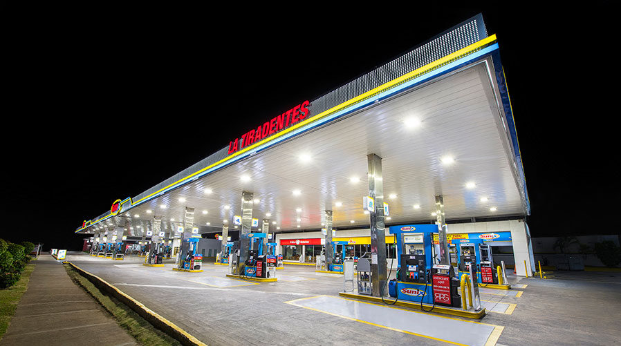 Gobierno reajusta combustibles y subsidia con RD$1,985.7 millones