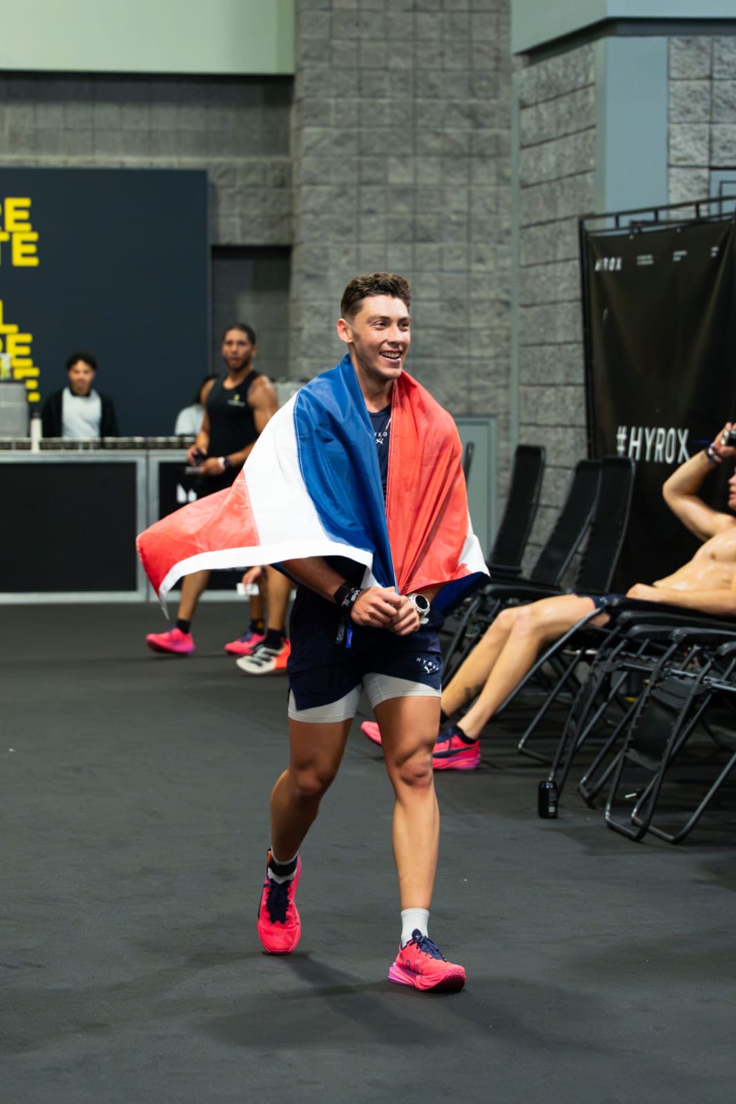 Víctor Gómez logra el mejor tiempo dominicano en el Hyrox Washington D.C.