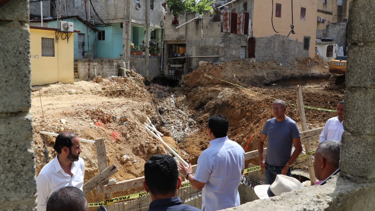 Caasd anuncia avance de plan de saneamiento y canalización de cañadas en SDO Caasd anuncia avance de plan de saneamiento y canalización de cañadas en SDO
