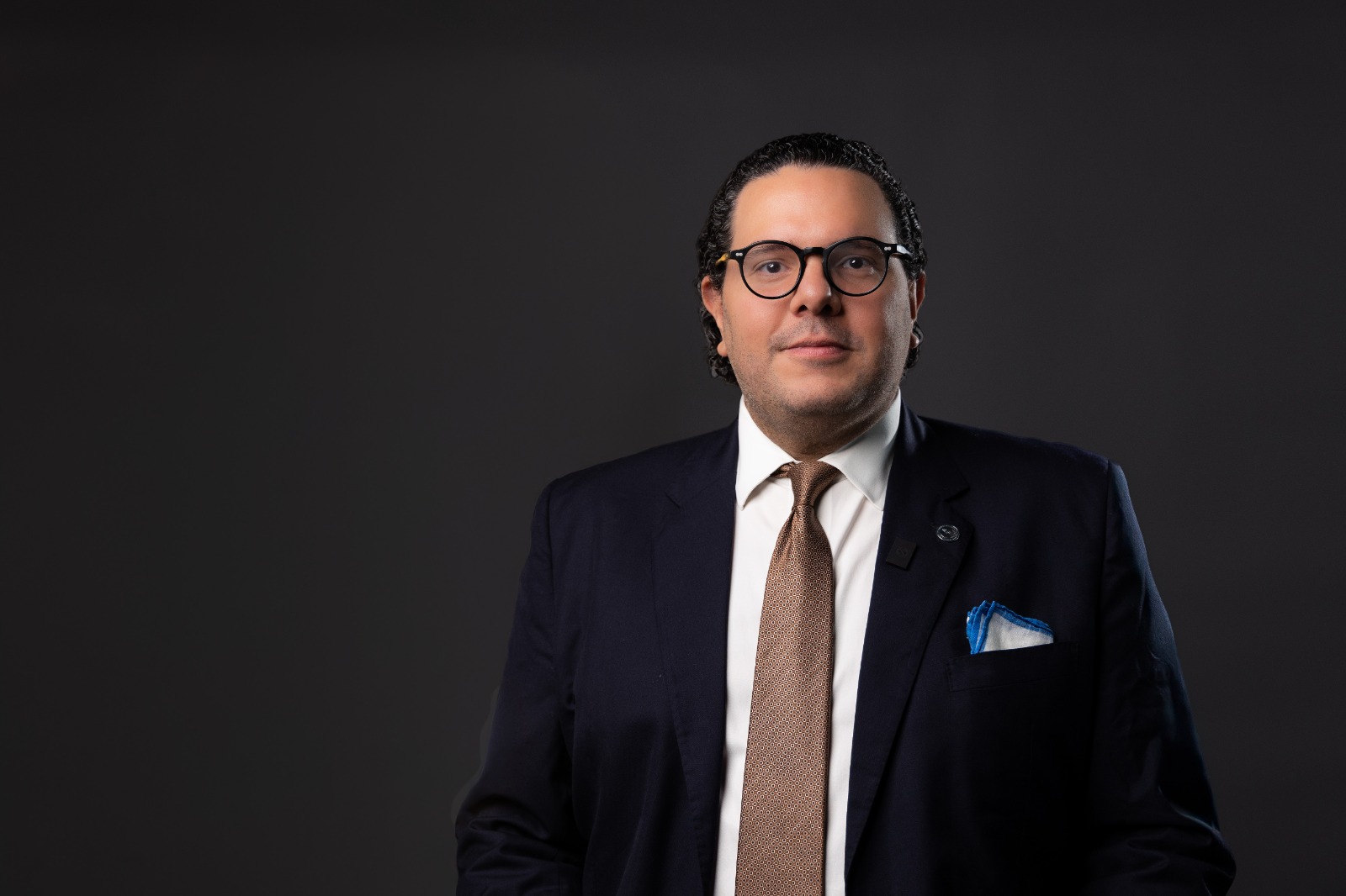 Presidente Abinader designa a Víctor Cedeño Brea como nuevo superintendente de Bancos 
