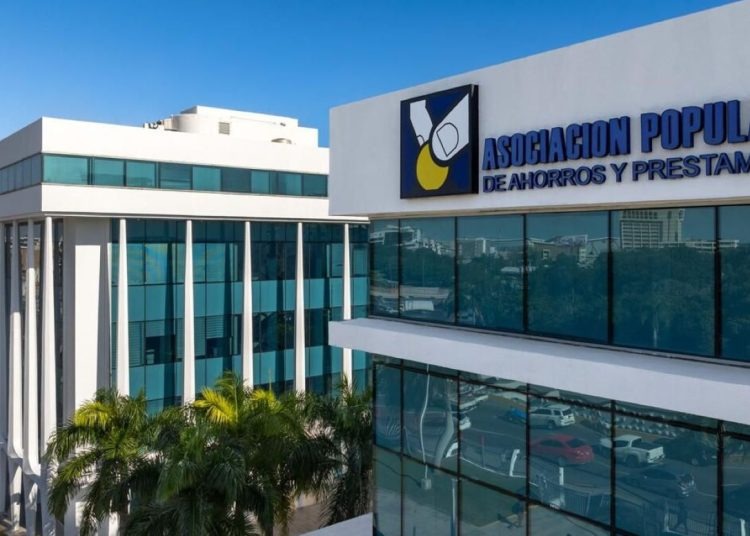 APAP ofrece 500 becas para diplomados y cursos especializados a sus clientes