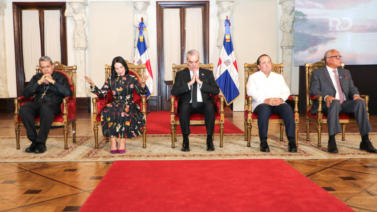 Presidente Luis Abinader convoca a las iglesias a jornada nacional de oración y acción de gracias por la República Dominicana
