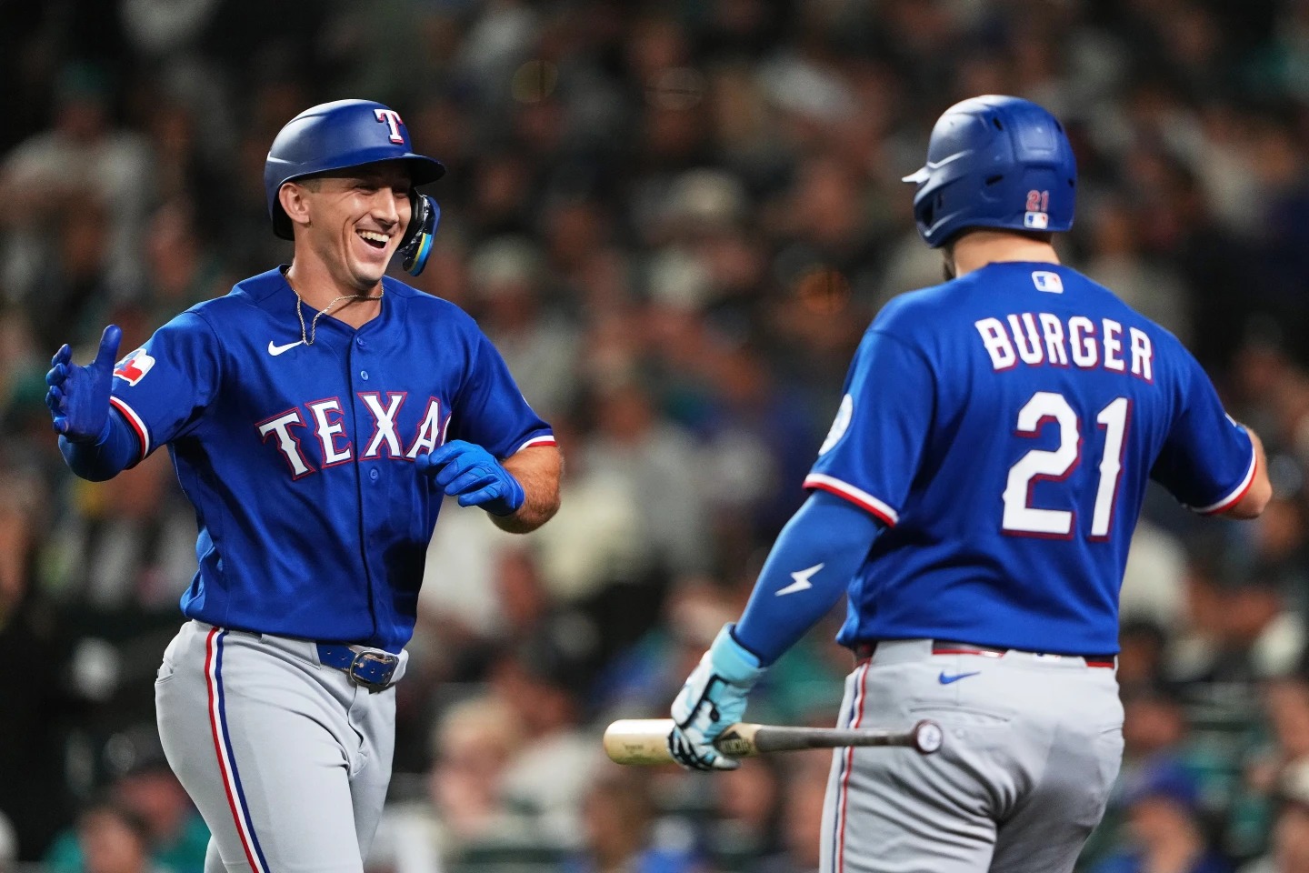 Seager, Langford y Jansen conectaron jonrones para darle la victoria a los Rangers sobre los Marineros por 10-5