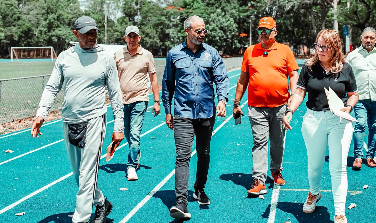 INEFI reabre la pista de atletismo de San Francisco de Macorís y la entrega al Voluntariado para garantizar su mantenimiento INEFI reabre la pista de atletismo de San Francisco de Macorís y la entrega al Voluntariado para garantizar su mantenimiento