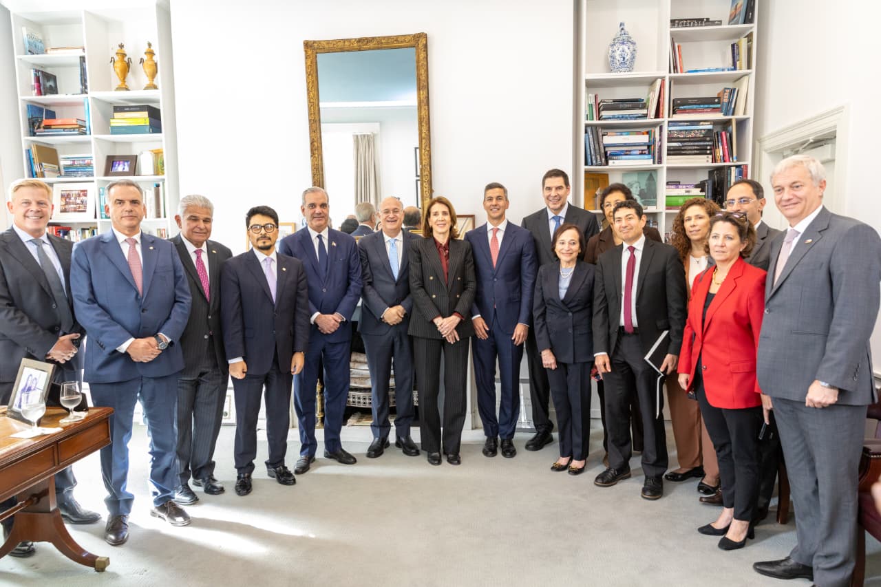 Presidente Abinader participa en Diálogo de Alto Nivel sobre Inteligencia Artificial del BID y destaca necesidad de una estrategia para América Latina