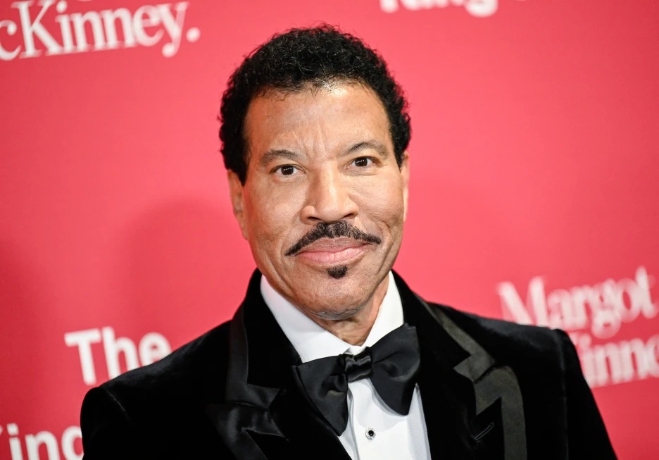 Lionel Richie se tomará un descanso de los escenarios tras una intervención cardíaca