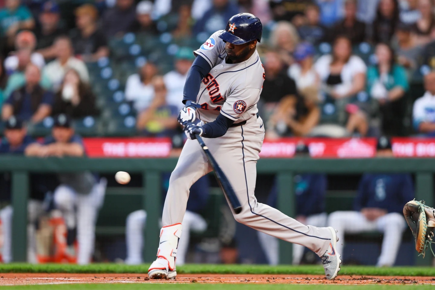 Álvarez conecta su jonrón 41 y remolca tres en blanqueada de Astros 7-0 sobre Marineros