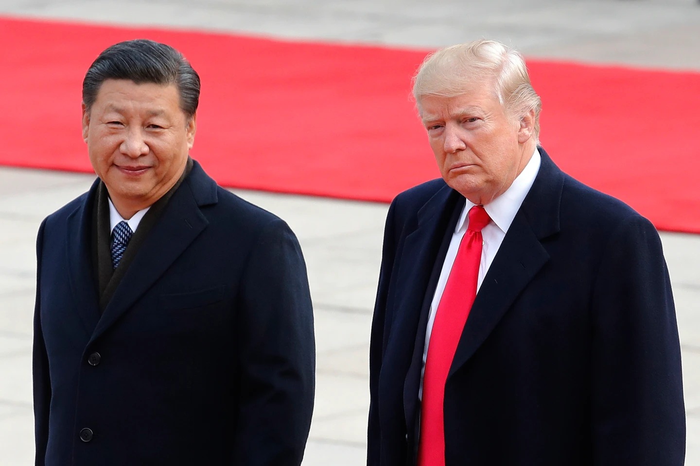 El presidente chino Xi Jinping inicia su visita de Estado a Washington el miércoles con una inusual bienvenida a pie de avión por parte de Trump