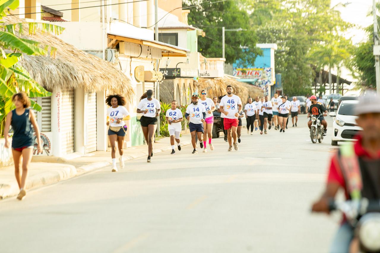 Las Galeras celebra con éxito su primera carrera de 3K Las Galeras celebra con éxito su primera carrera de 3K