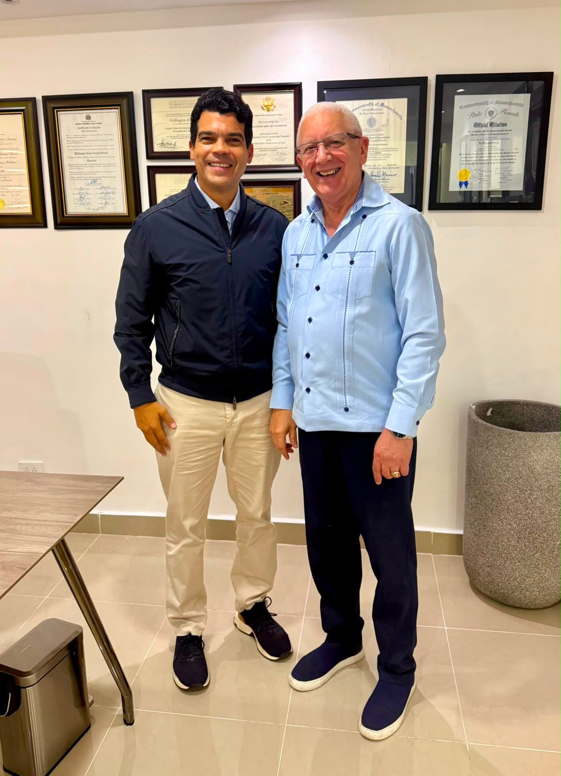 Wellington Arnaud designa al exdiputado Ramón Ceballo como vocero oficial de su proyecto presidencial Wellington Arnaud designa al exdiputado Ramón Ceballo como vocero oficial de su proyecto presidencial