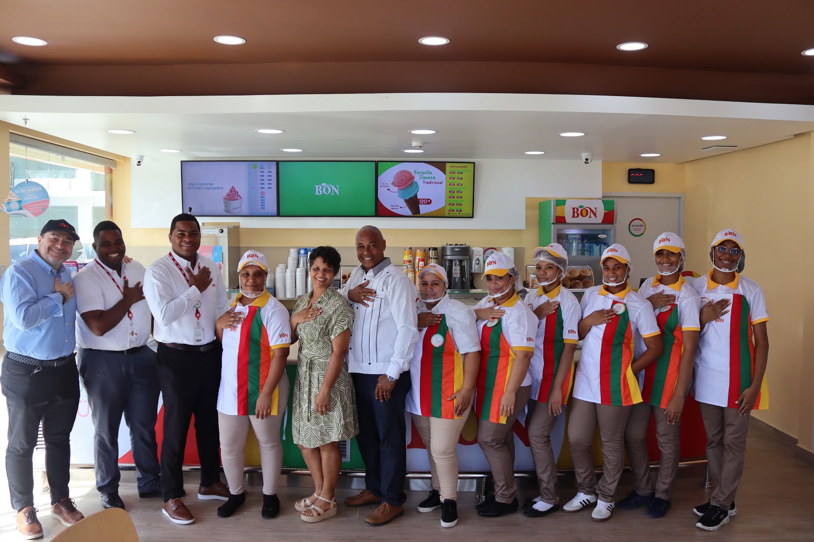 Helados Bon amplía su presencia nacional con la apertura de su franquicia número 400 Helados Bon amplía su presencia nacional con la apertura de su franquicia número 400