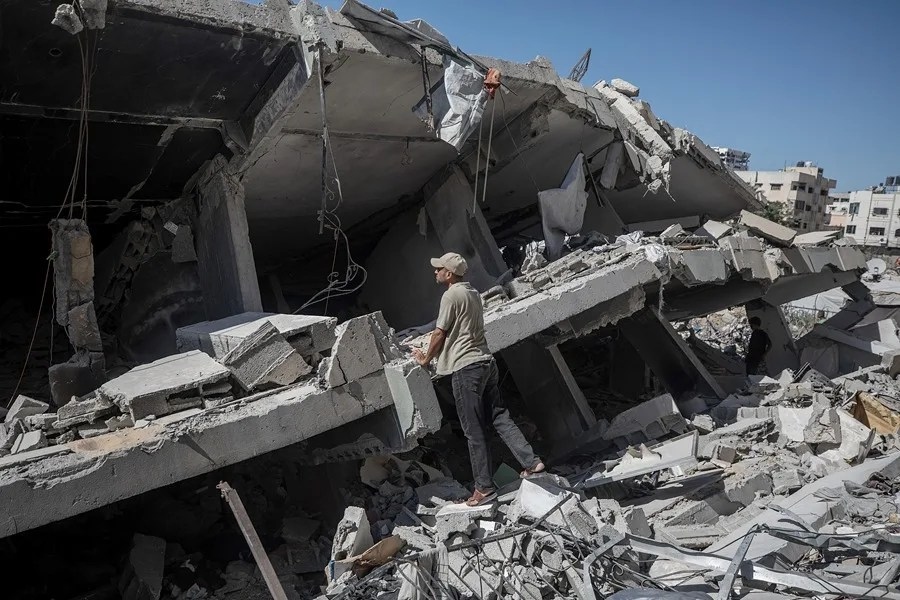 El edificio derrumbado en Gaza, uno de los 2.000 a borde del colapso en la Franja