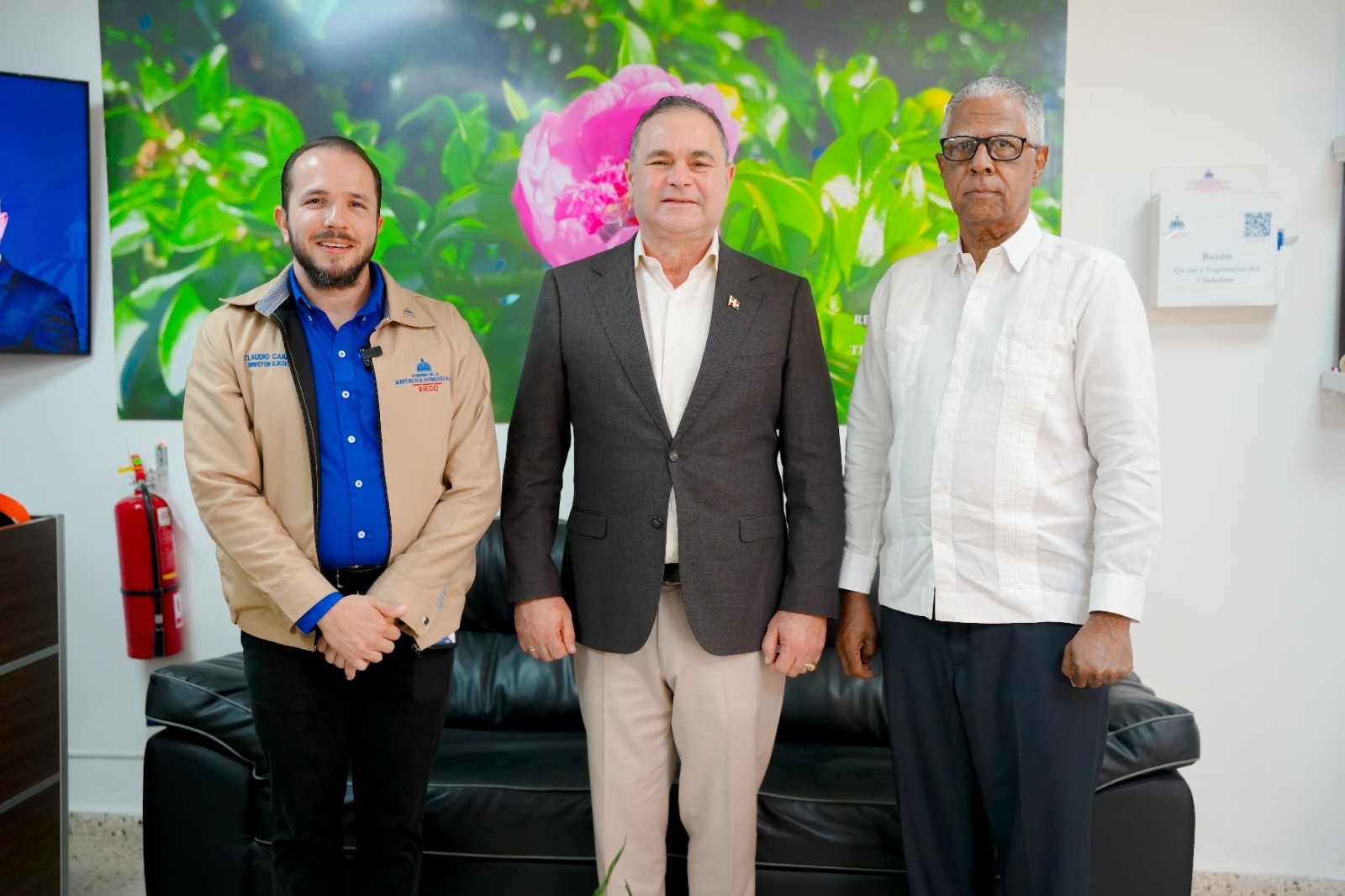 TNR expone avances en riego agrícola al ministro de Agricultura