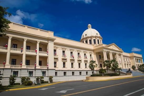 República Dominicana avanza con mejor infraestructura vial, protección de los recursos naturales y mejores servidores públicos