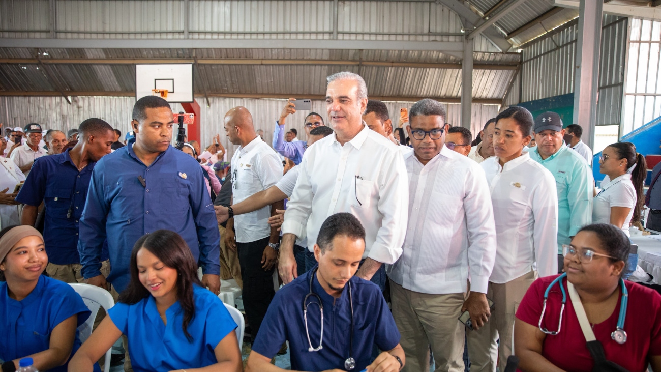Presidente Luis Abinader encabeza Jornada de Inclusión Social “Primero Tú” que impacta a más de 6,000 personas en Santiago Presidente Luis Abinader encabeza Jornada de Inclusión Social “Primero Tú” que impacta a más de 6,000 personas en Santiago