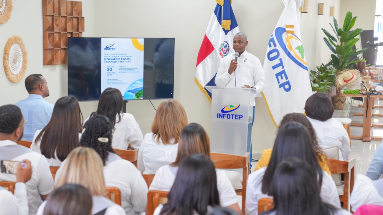 Escuela Guarocuya del Infotep ha capacitado a 988 participantes en Barahona Escuela Guarocuya del Infotep ha capacitado a 988 participantes en Barahona