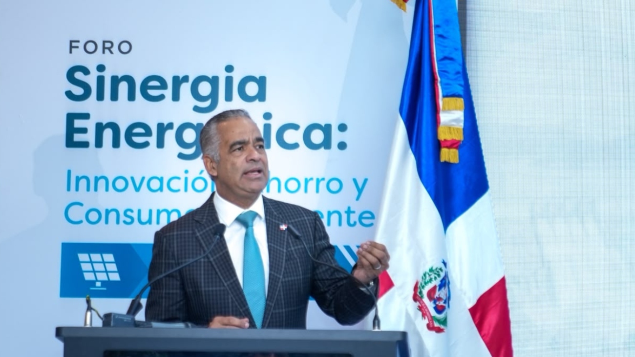 El Gobierno apuesta por la tecnología y el ahorro para optimizar el consumo eléctrico El Gobierno apuesta por la tecnología y el ahorro para optimizar el consumo eléctrico